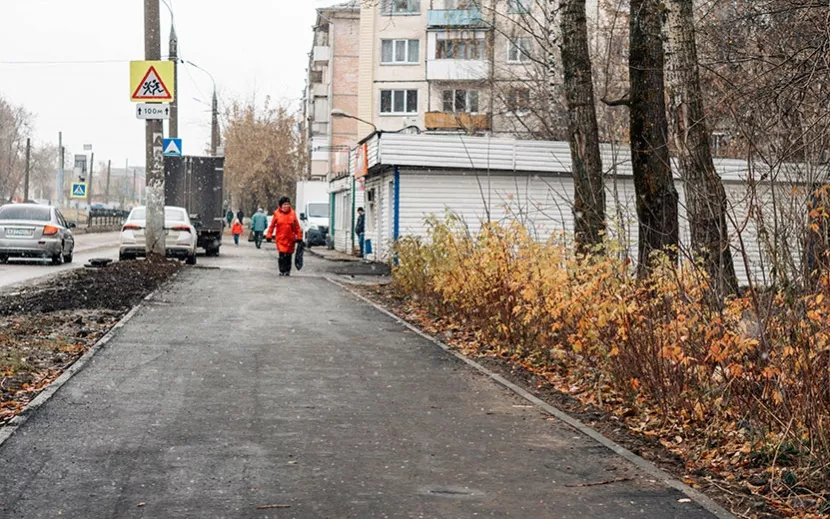 Впрочем, где-то пешеходная дорожка уже появилась     