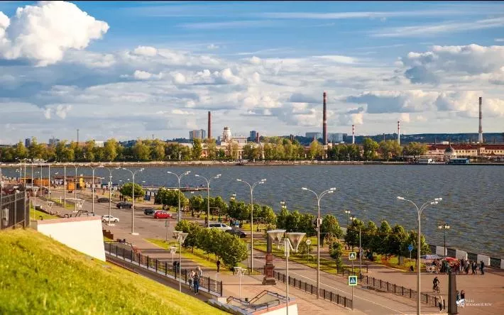 Новости на 29 июля: ремонт кровли ледового дворца «Ижсталь» и захватывающие фото Ижевска из вертолета