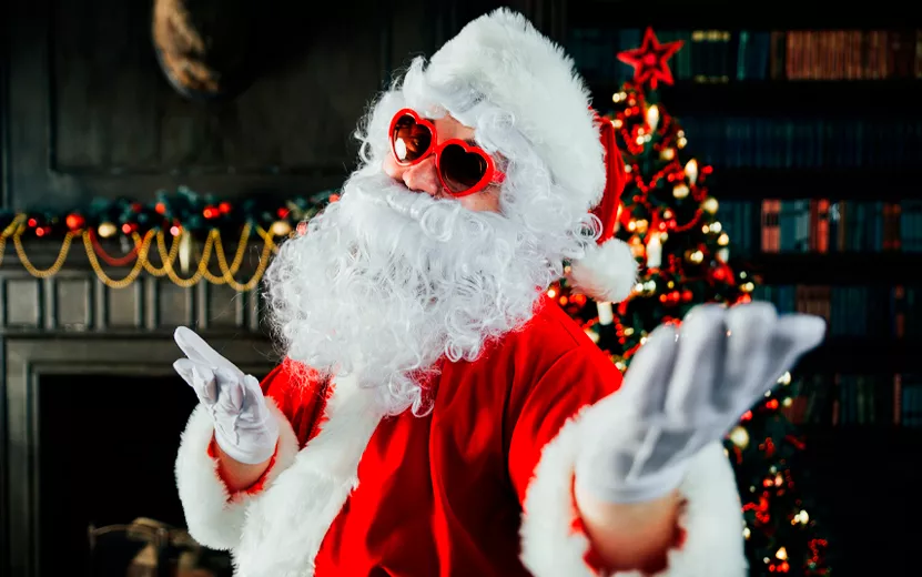 Новогодний тариф: сколько стоит визит к ребенку Деда Мороза и Снегурочки в Ижевске