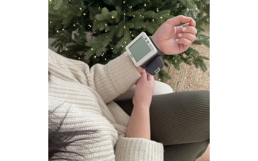 Компактный тонометр удобно брать с собой. Фото: предоставлено сетью магазинов «ДомДоктор»