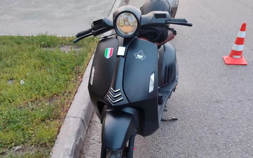 Водитель скутера пострадал в ДТП на ул. 9 Января в Ижевске