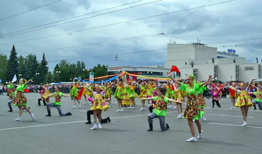 автора