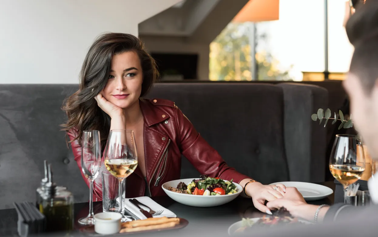 «Тарелочницы – мимо»: что значит новый термин и почему он звучит обидно