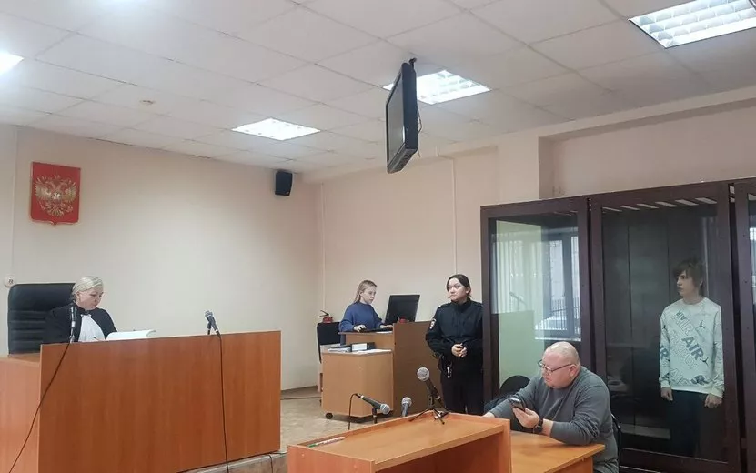 18-летнего юношу обвиняют в «минировании» школы и колледжа в Удмуртии