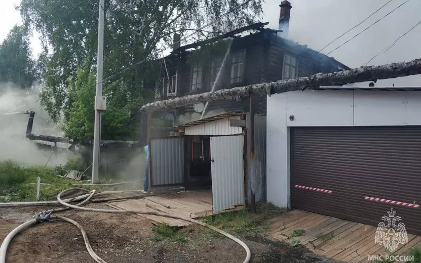 Отец, мать и двое малышей пострадали на пожаре в Удмуртии