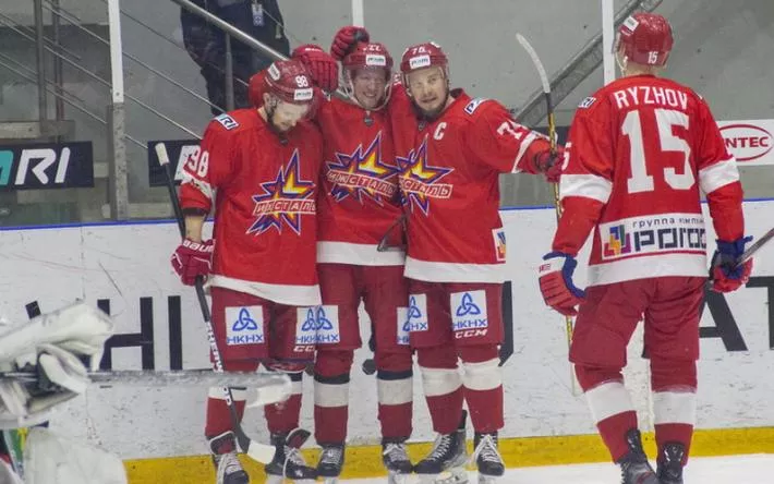 Хоккеисты «Ижстали» обыграли ангарский «Ермак»