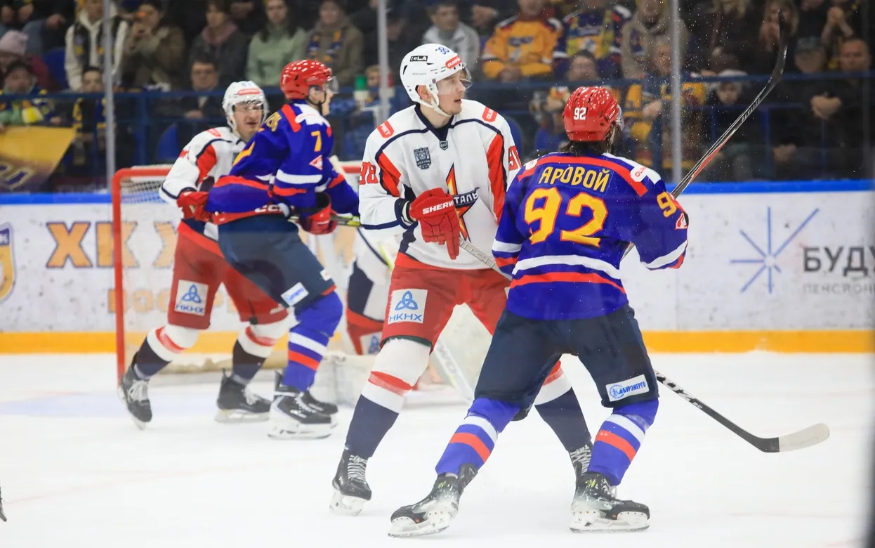 Хоккейная «Ижсталь» проиграла «Химику» и завершила сезон