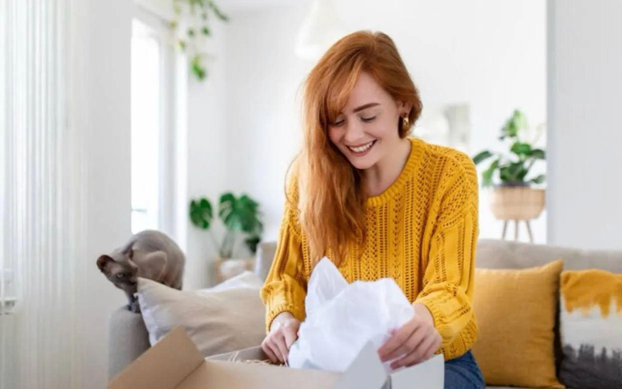 Почему люди так любят тестировать товары перед покупкой: от косметики до гаджетов