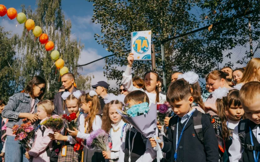 1 сентября в школе № 88 Ижевска. Фото: Маша Бакланова