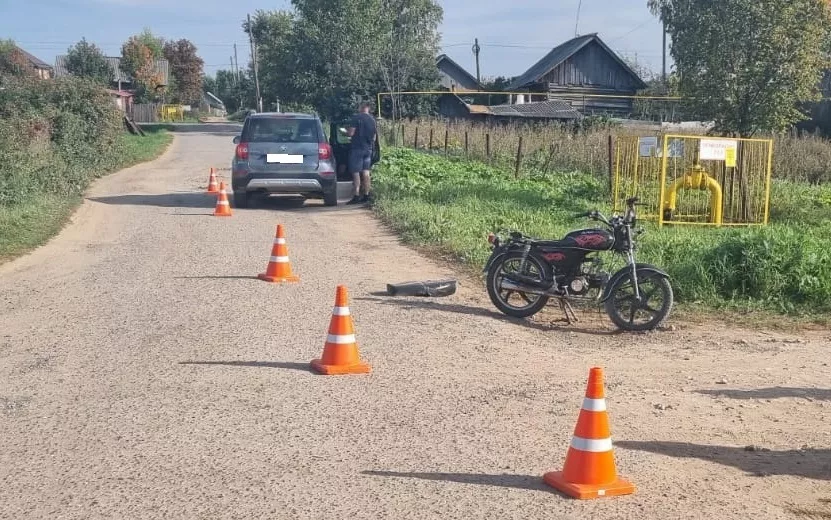 Подросток на мопеде пострадал в столкновении со «Шкодой» в Удмуртии