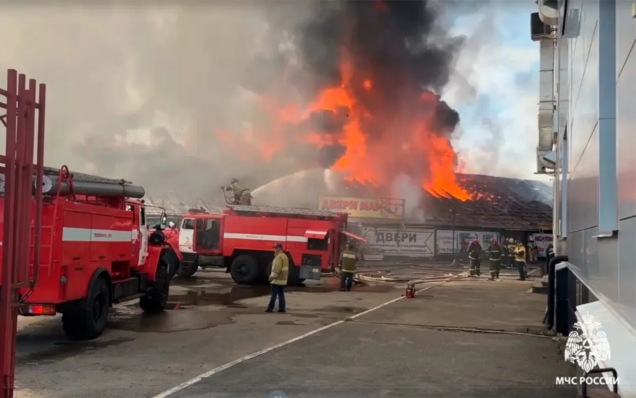 Главные новости Ижевска на 7 июля: Пожар на улице Пойма и последствия ночного потопа