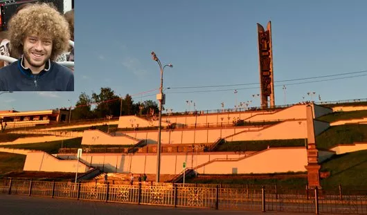 автора