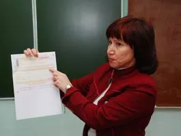10 июня школьники сдавали ЕГЭ по обществознанию и географию