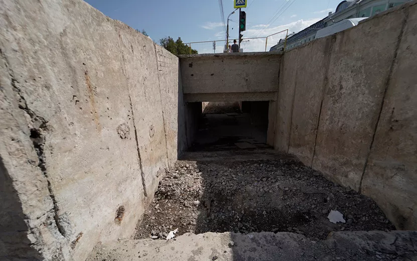Опять подвел подрядчик: почему вновь не отремонтировали подземный переход у УдГУ в Ижевске и что с ним будет дальше