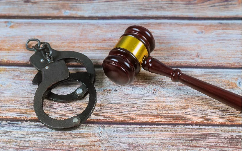 Жителя Ижевска осудили на 11 лет за попытку продать наркотики в крупном размере