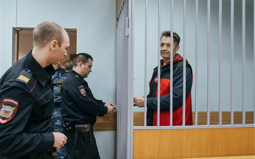 Экс-Главу Ижевска Олега Бекмеметьева вновь оставили под арестом