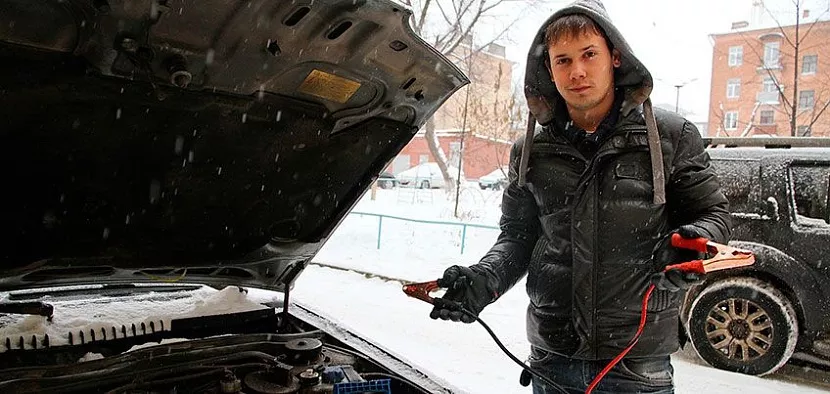 Что делать, если аккумулятор в автомобиле сел в мороз?