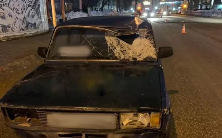 Водитель «семерки» сбил мужчину на пешеходном переходе в Ижевске