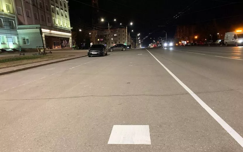 Разметку к Параду Победы нанесли на ул. Пушкинской в Ижевске