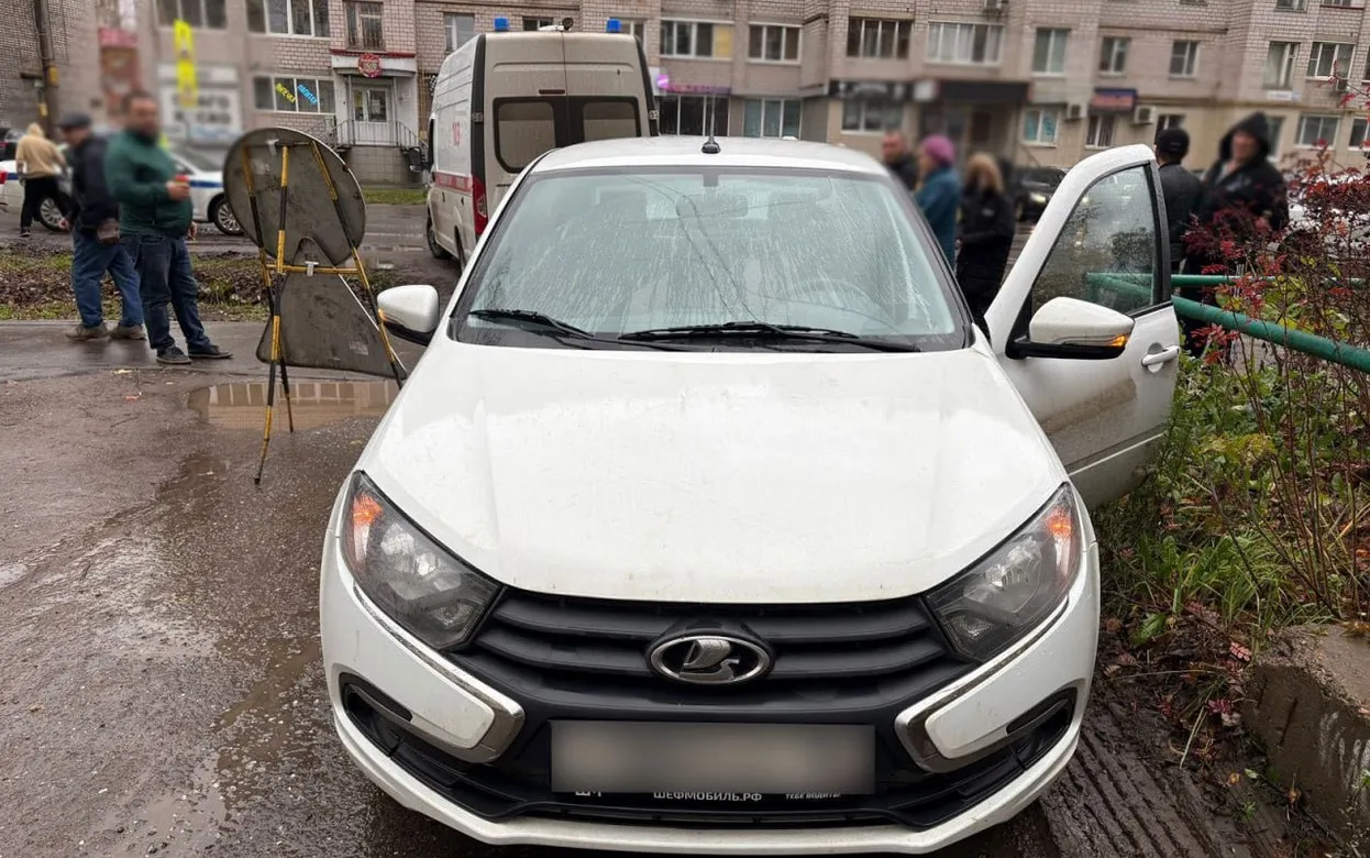 Водитель «Гранты» сбил 94-летнюю женщину в Сарапуле