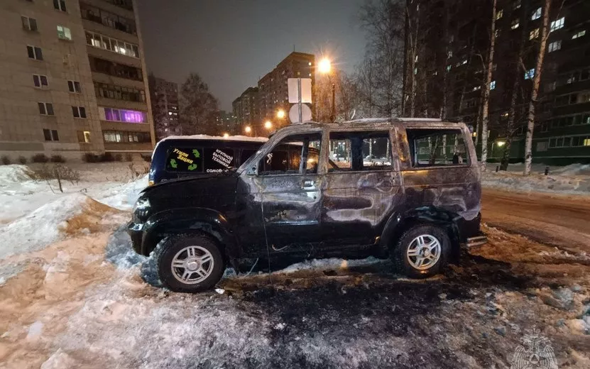 Автомобиль УАЗ сгорел на улице Барамзиной в Ижевске