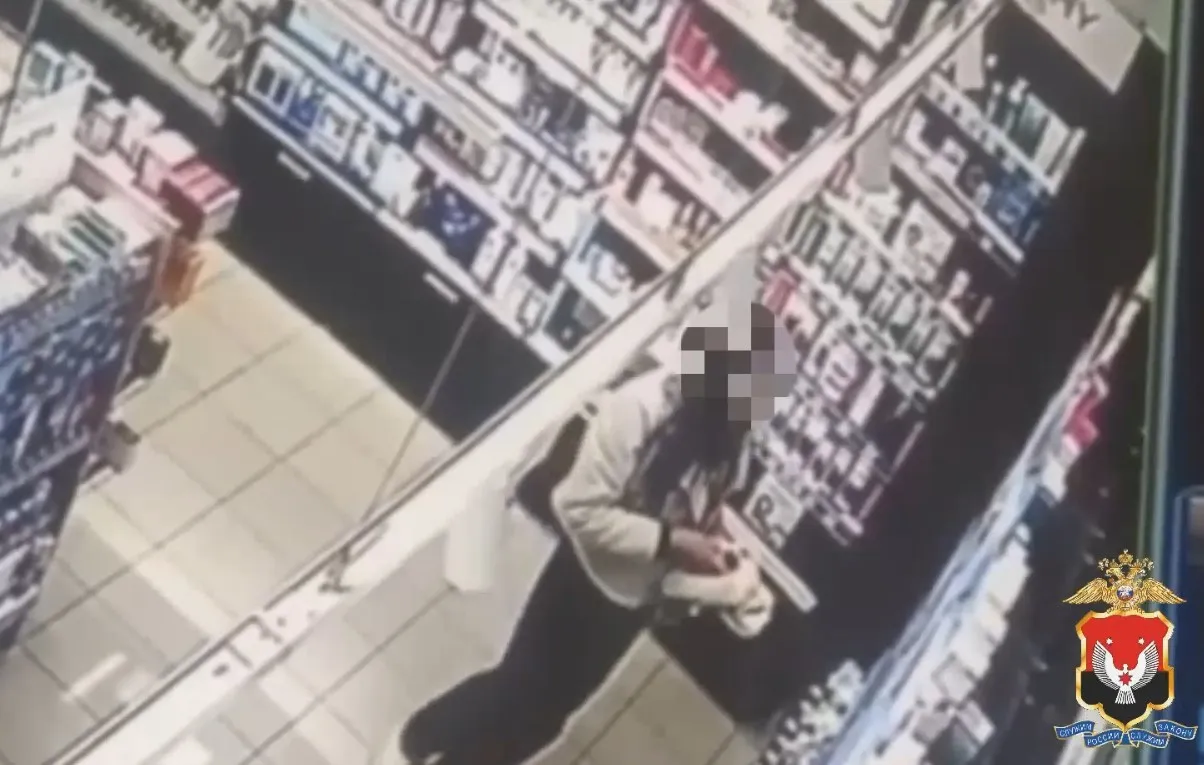 Жительницу Ижевска задержали за кражу из аптеки