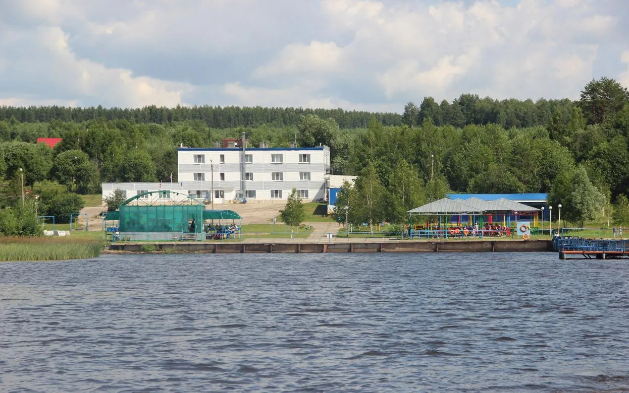 Детский лагерь на берегу Камы выставили на продажу на 31 млн руб. в Удмуртии