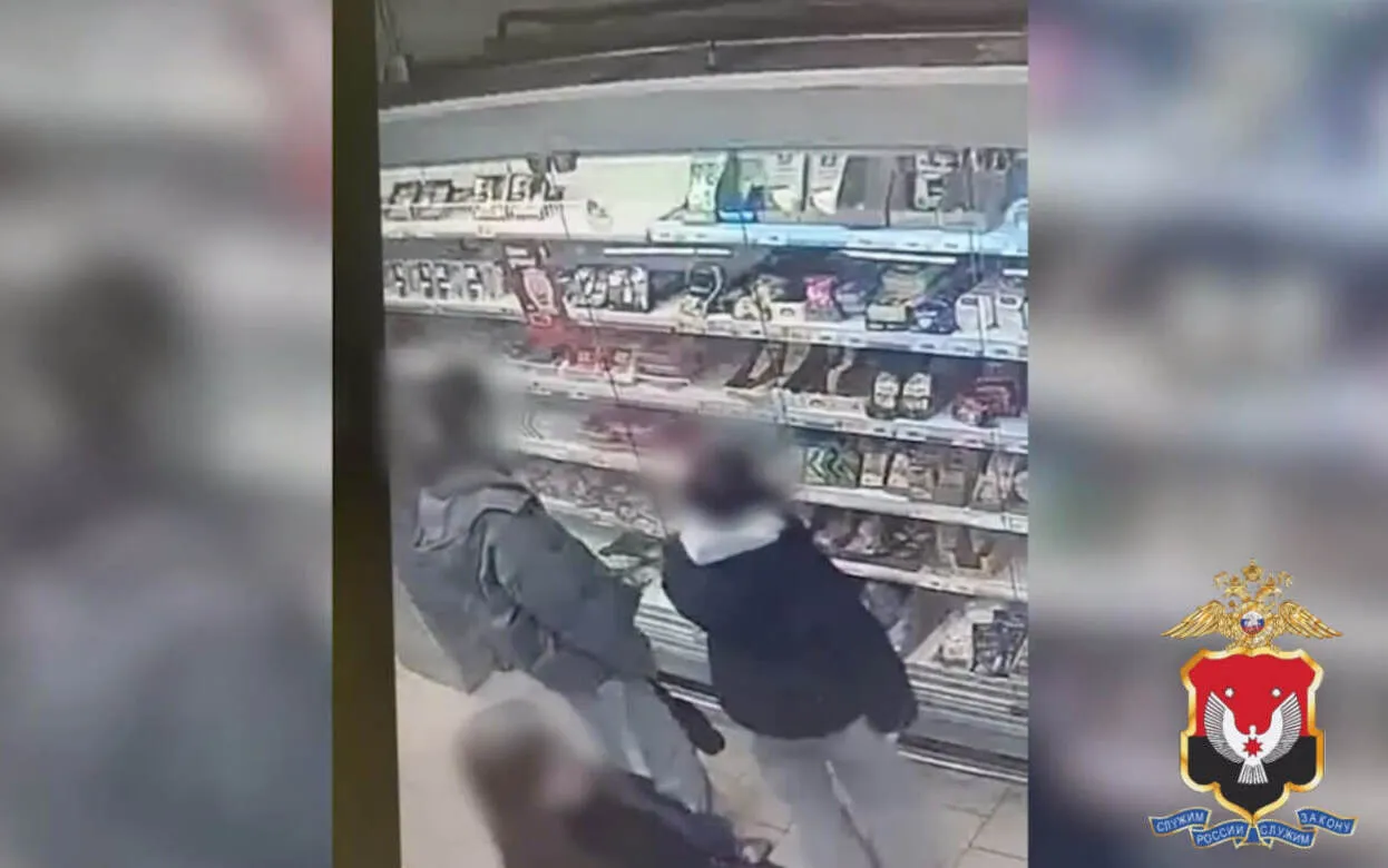 Подростков в Ижевске задержали по подозрению в краже сыра из супермаркета