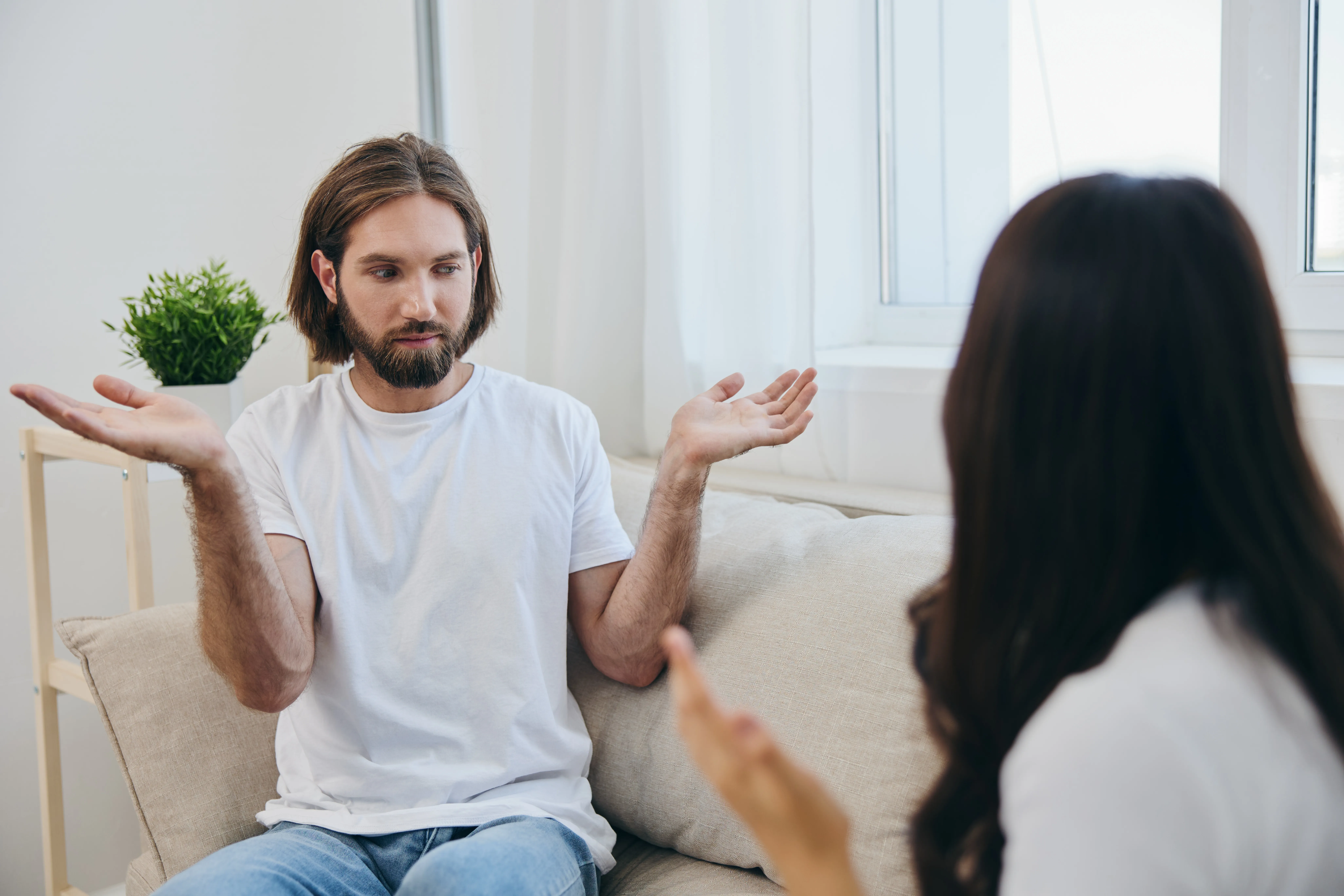 «Опять все плохо»: как остановить вечное нытье родственников – советы психолога