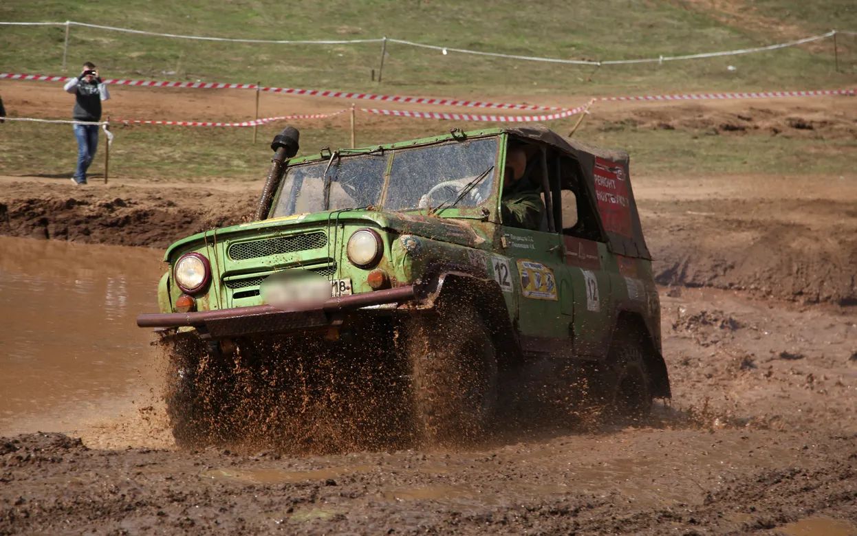 Организатора автогонок наказали в Удмуртии за самовольное занятие водоема