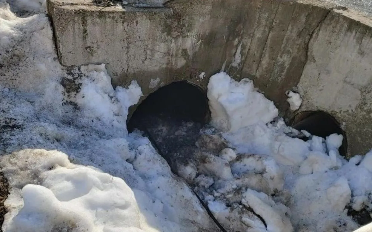 Водоотводные канавы прочищают в Ижевске