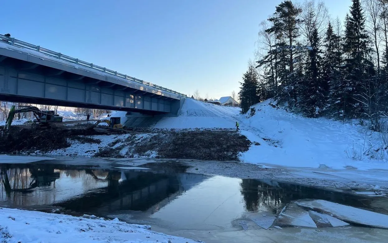 Новый мост открыли для транспорта в Кезском районе