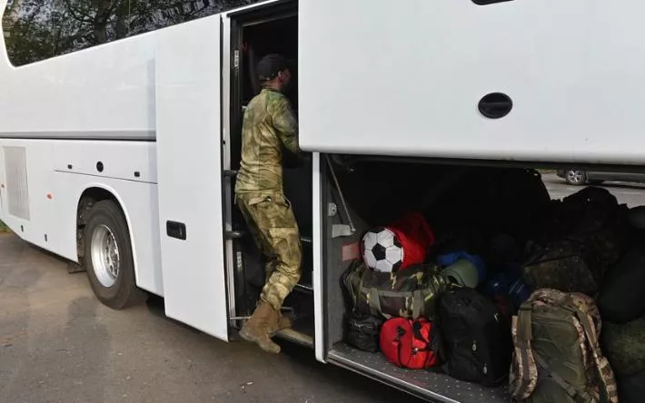 20 июля еще одна группа мужчин из Удмуртии отправилась служить по контракту