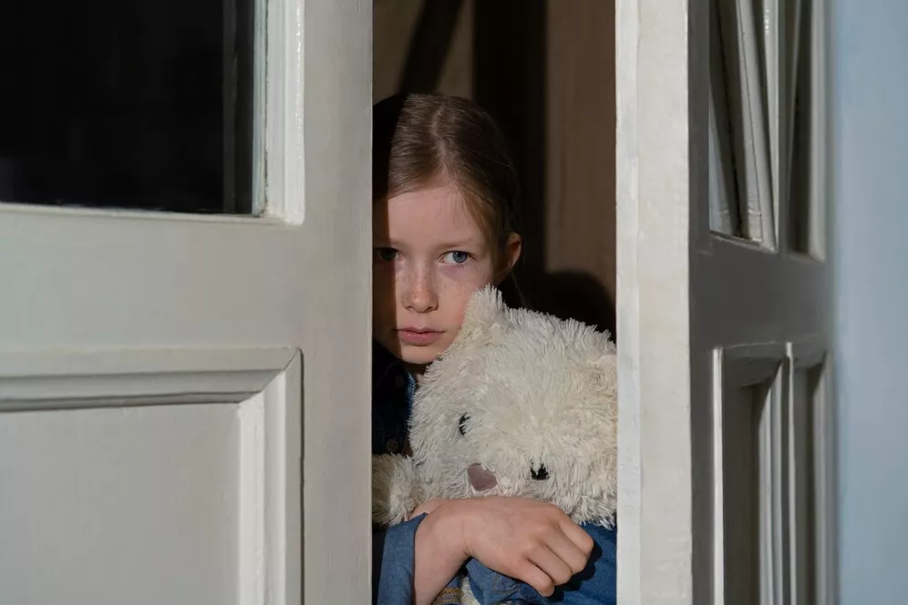 view-young-child-suffering-from-abuse_23-2150248273.jpg view-young-child-suffering-from-abuse_23-2150248273.jpg