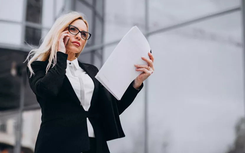 6-middle-aged-business-woma.jpg