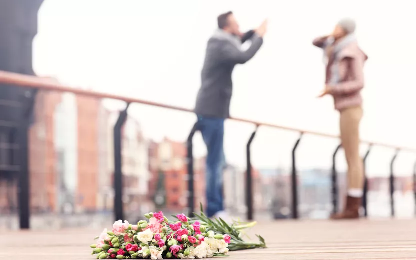 lost-flowers-and-arguing-co.jpg