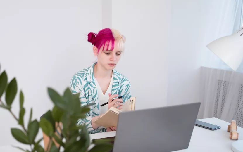 pink-haired-student-girl-2023-11-27-05-30-58-utc.jpg pink-haired-student-girl-2023-11-27-05-30-58-utc.jpg