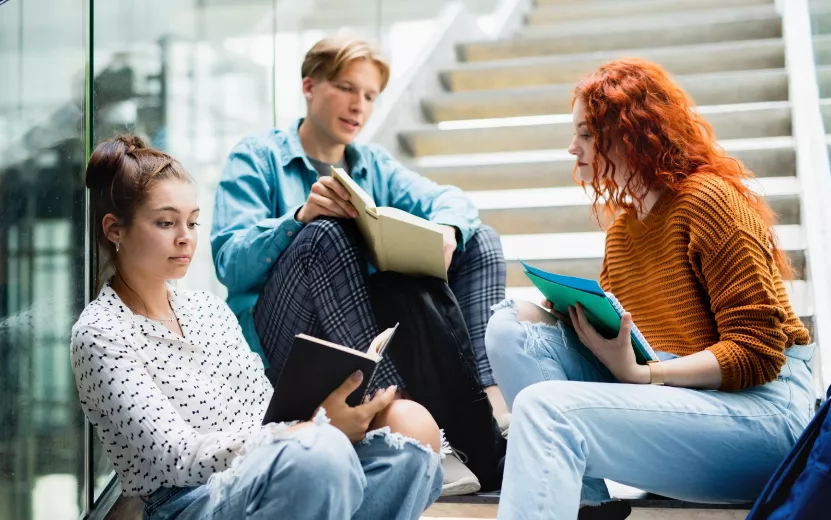 university-students-sitting-on-stairs-and-talking-2023-11-27-05-22-10-utc.jpg university-students-sitting-on-stairs-and-talking-2023-11-27-05-22-10-utc.jpg