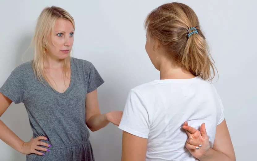 mother-asking-her-teenage-d.jpg