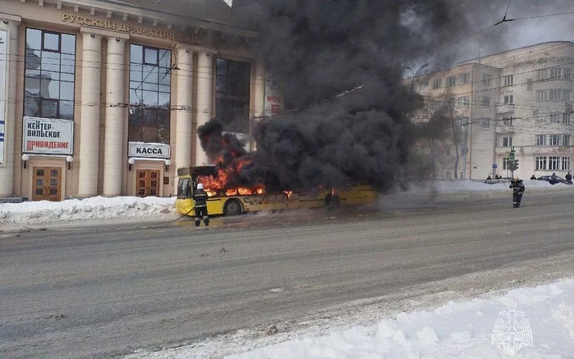 Маршрутки 70а. Горького какая маршрутка едет. Максима горького. Схема общественного транспорта нижнего новгорода. Автобусы до южного парка.