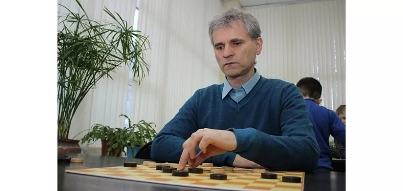 Чемпион мира по шашкам ижевчанин Алексей Чижов: «Напряжение в шашках, как в  боксе» » Новости Ижевска и Удмуртии, новости России и мира – на сайте  Ижлайф все актуальные новости за сегодня
