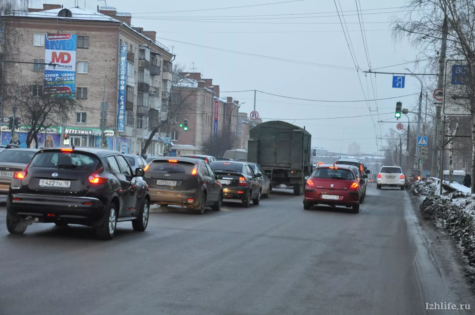 В Ижевске на улице Удмуртская появились новые места для разворотов »  Новости Ижевска и Удмуртии, новости России и мира – на сайте Ижлайф все  актуальные новости за сегодня