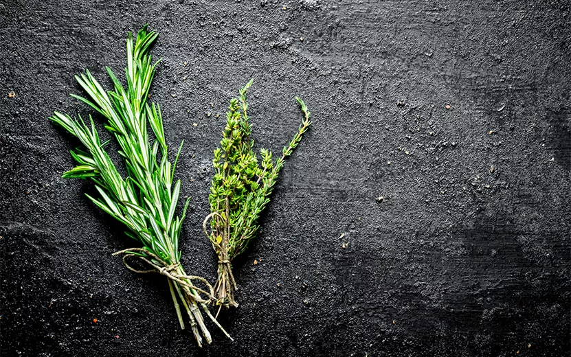 rosemary-and-thyme-2021-08-30-03-52-49-utc.jpg
