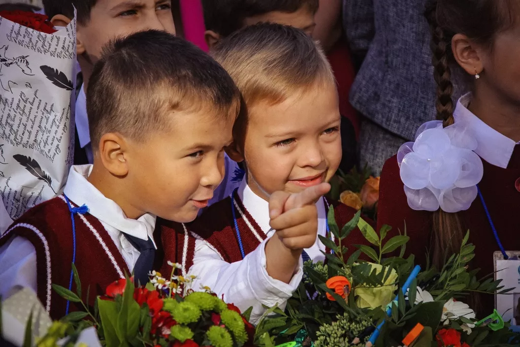 день знаний 1 сентября дети школьники первоклассник праздник школа 2017 С Грачёв.jpg