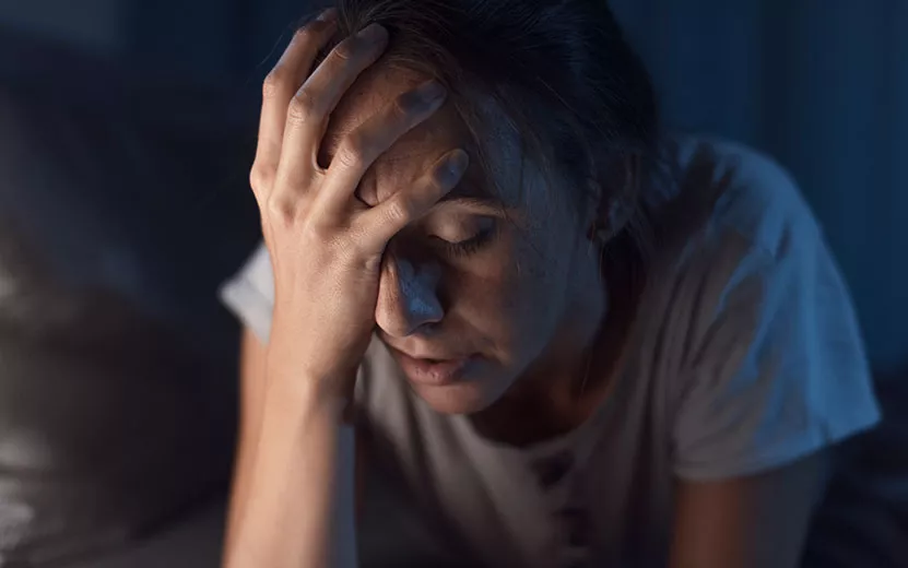 desperate-woman-suffering-from-insomnia-2022-01-19-00-21-45-utc444.jpg