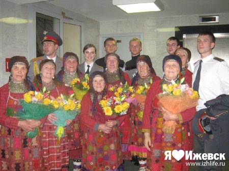 В День милиции «Бурановские бабушки» исполнили в Кремле песню «Прорвемся, опера»