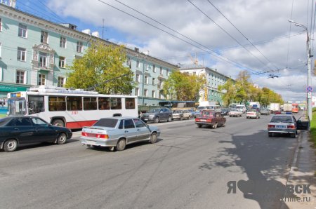 На улицах Ижевска меняют бракованные светофоры