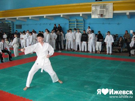 В Ижевске открыли набор в титулованную школу каратэ