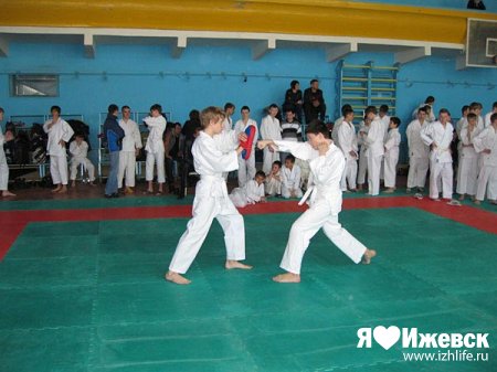 В Ижевске открыли набор в титулованную школу каратэ
