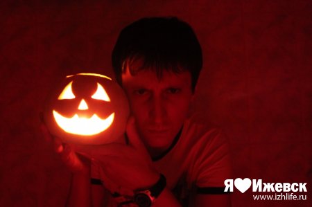 «Halloween» в Ижевске: с демонами и ведьмами встречаемся в клубах!